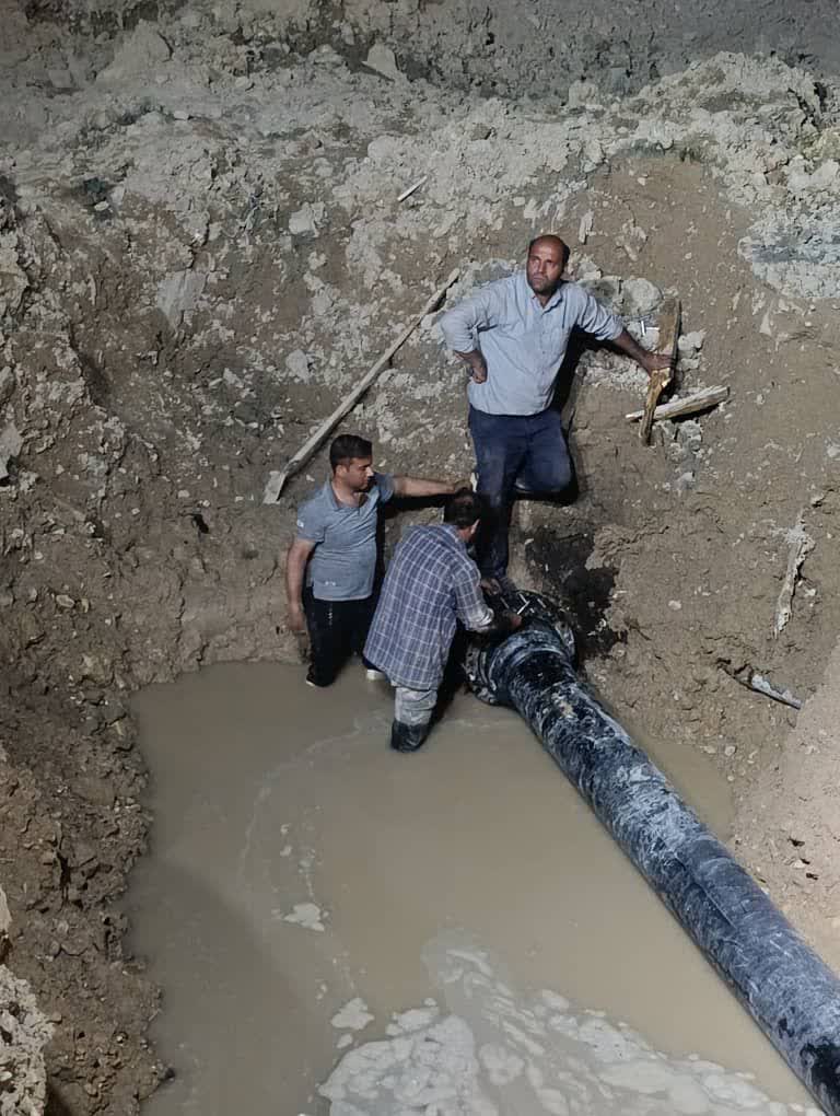 تعویض ۳۰۰ متر از خط انتقال آب شهر دهلران